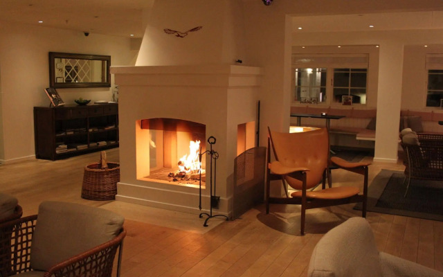 Ruths Hotel