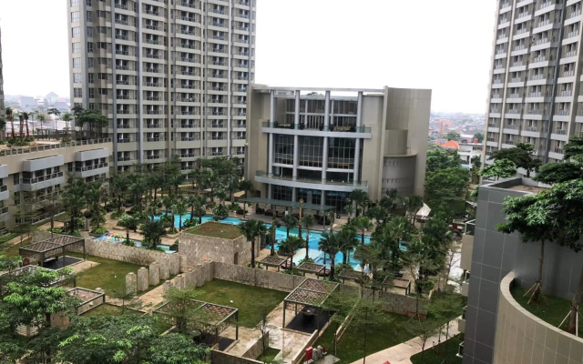 Cozy Studio Apartmen at Taman Anggrek Residences