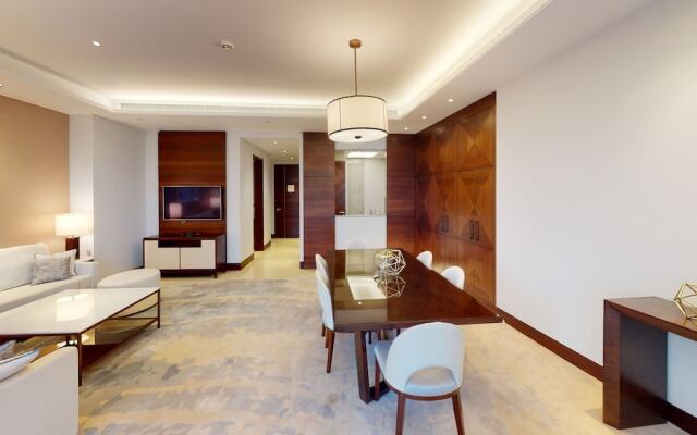 Stunning 2 Bed Address Sky View Best Layout