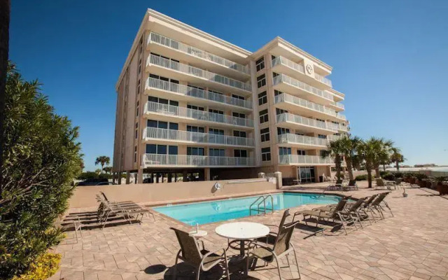 Waterview Towers by Holiday Isles