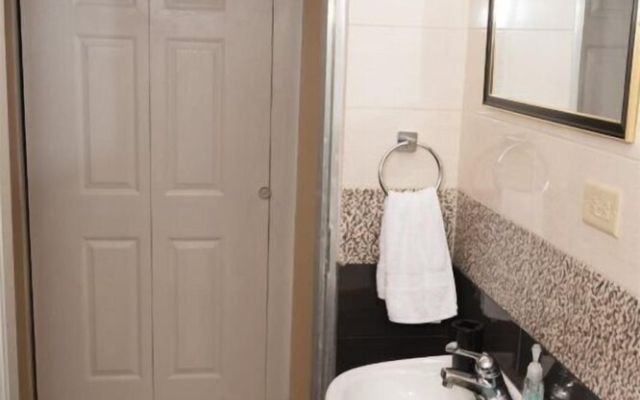 Stacys Place St James Studio Apartment