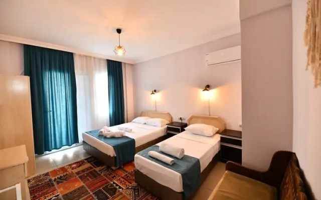 Ocean Life Hotel