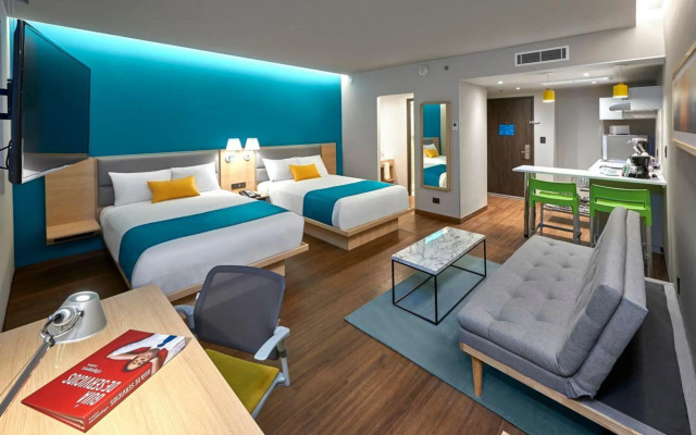 City Express Suites Cancún Aeropuerto Riviera