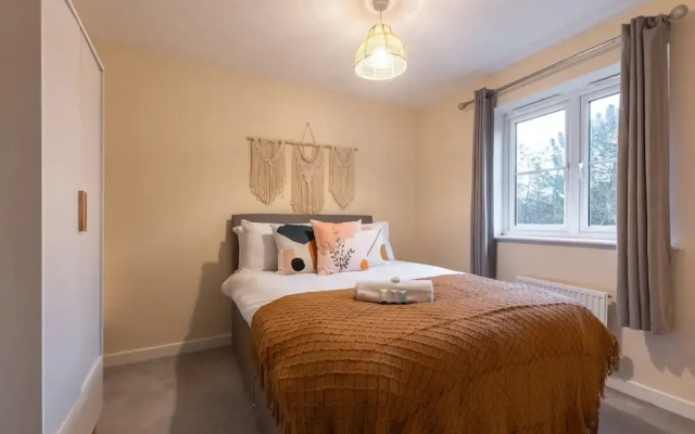 Host Stay Moresby Way