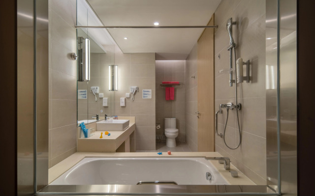 Holiday Inn Express Qingdao Innovation Park by IHG