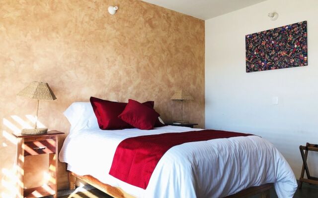 Casa Bugambilias, Todos Santos