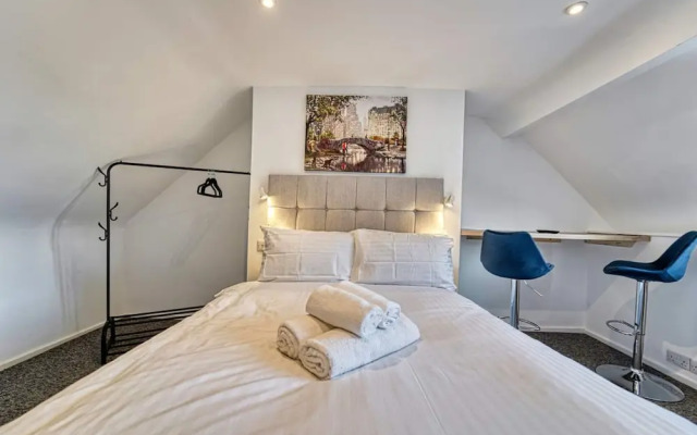 Host Stay Hills Residence