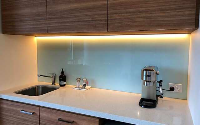 Messmates Luxury Eco Suites