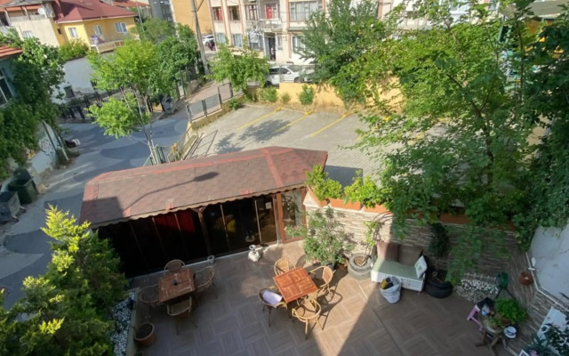 Araz Residence