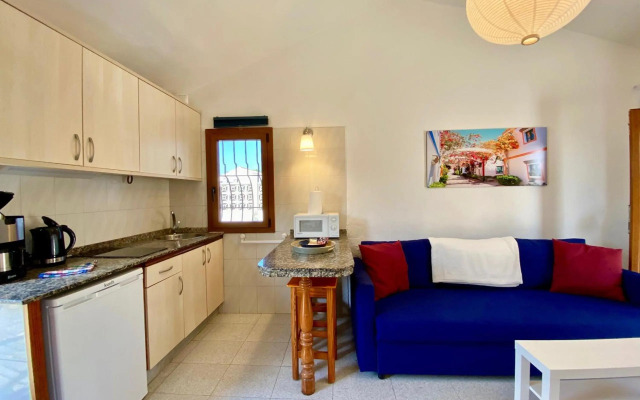 Casita blanca near yumbo