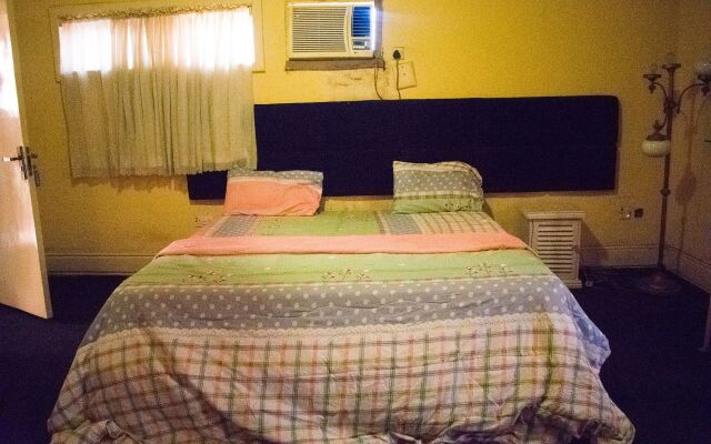 Whitehouse Exclusive Guest House
