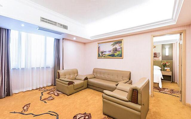 Vienna Hotel Shanghai Jiuxing Market Branch