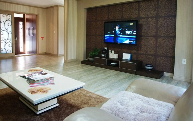 Ocean View Pension No.1