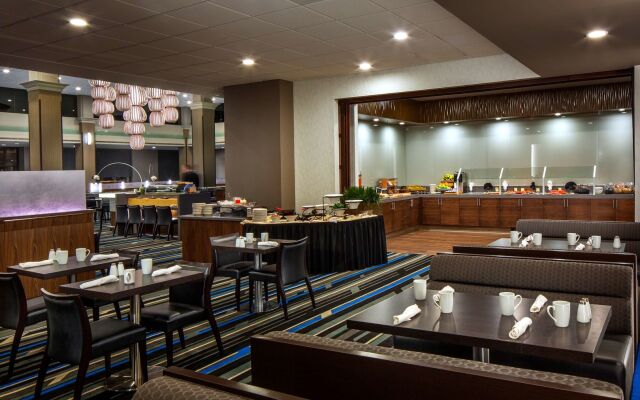 Doubletree by Hilton Newark - Fremont