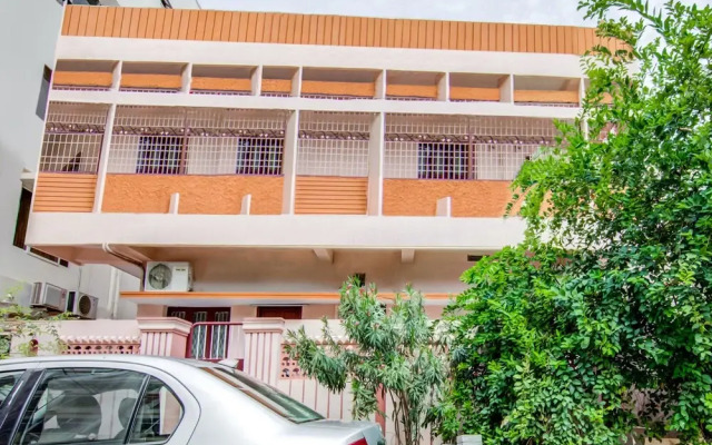 Sunrise Villas by OYO Rooms