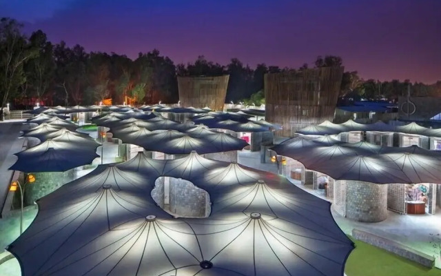 Hotel Royal Saffron By Majesta Stays