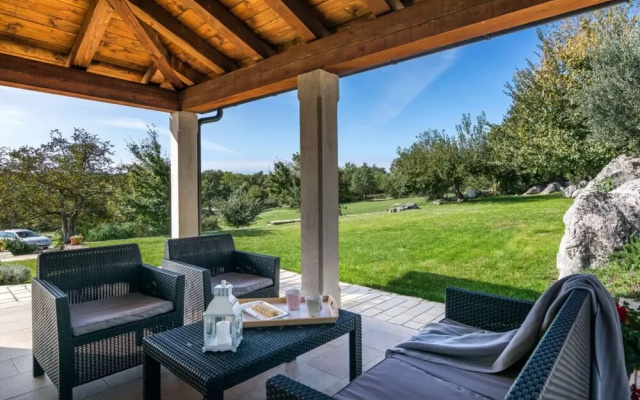 Villa Casa Ida Comfortable Holiday Residence