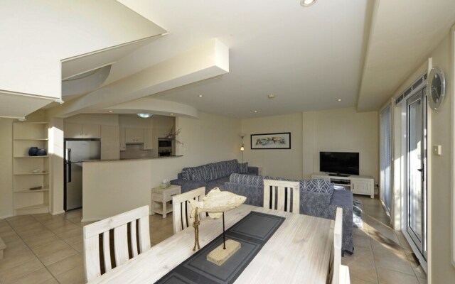 Sandcastles Unit 9 - Fingal Bay