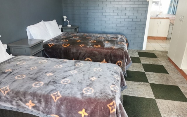 All Seasons Country Lodge – Guest Rooms – Taree South