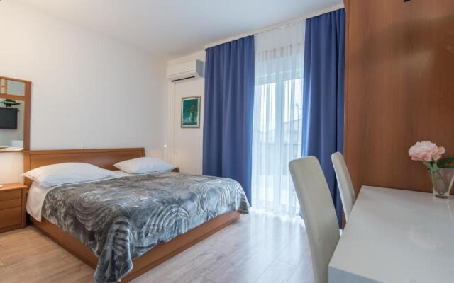 Beach Guesthouse Mediteran