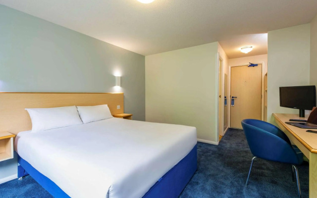 go2 Dundee Camperdown Hotel