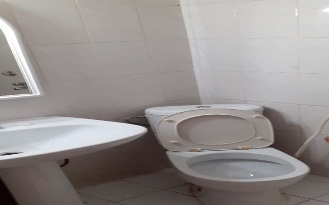 OYO 537 Dahtham Furnished Units