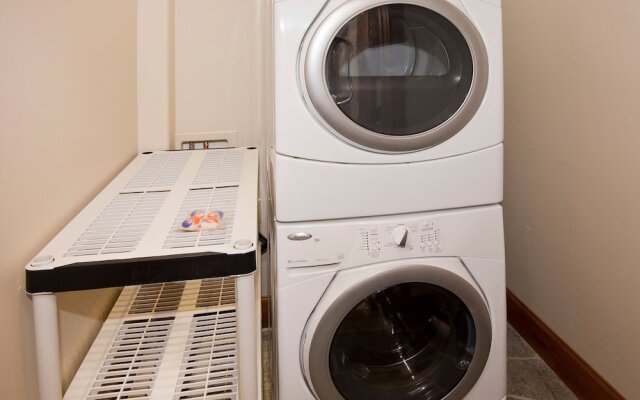 Landmark 4Br PentH 607