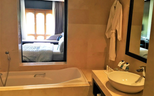 Le Meridien Paro, Riverfront