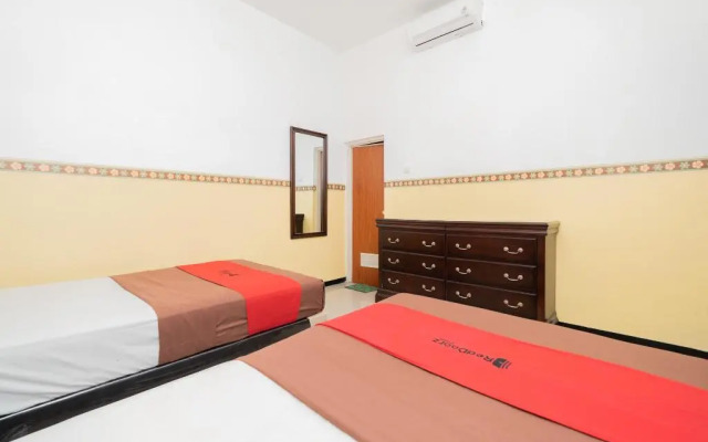RedDoorz near Taman Krida Budaya Malang