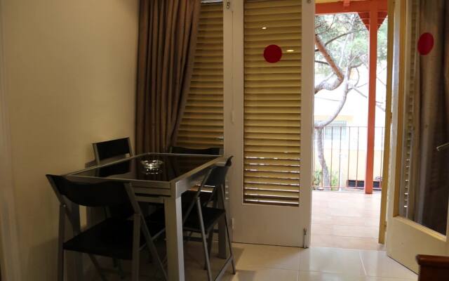 Apartamentos Aromar