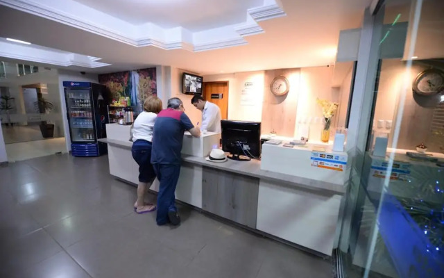 Hotel Leon