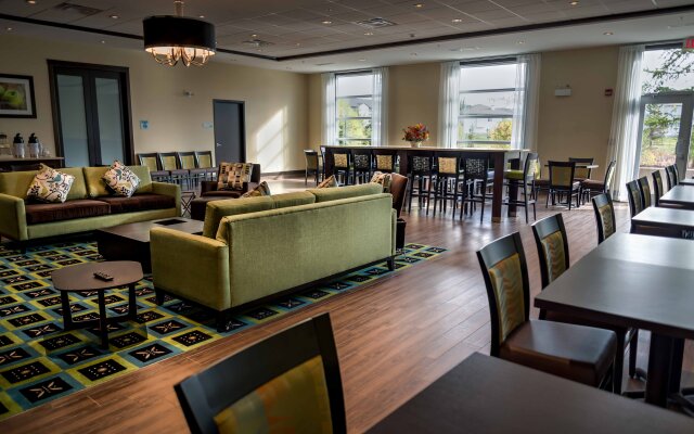 Holiday Inn Express & Suites Spruce Grove - Stony Plain by IHG