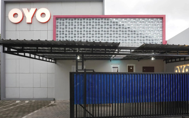 Super OYO 90033 DeHome Family