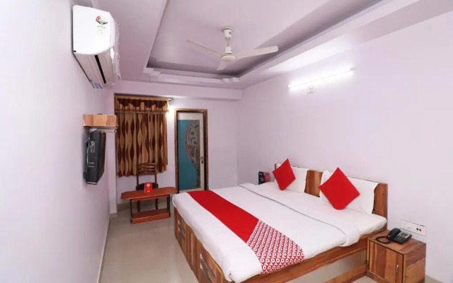 Hotel Aradhana by OYO Rooms