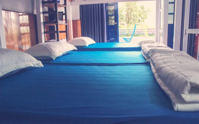 AQua Home - Hostel
