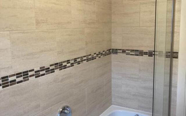 Apartment 8 The Landings