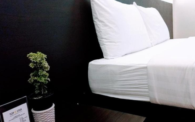 Top Star Hotel Oton