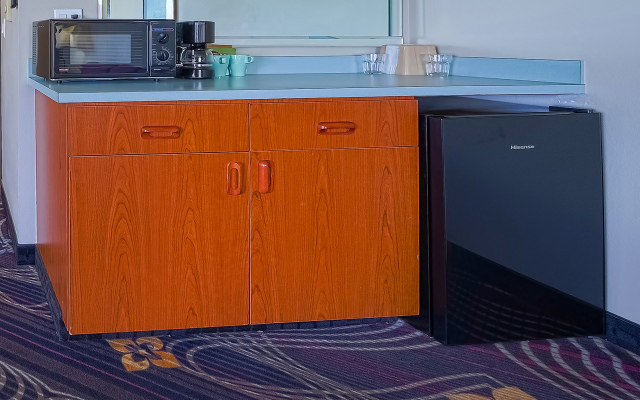 Siletz Bay Beachfront Hotel by OYO Lincoln City