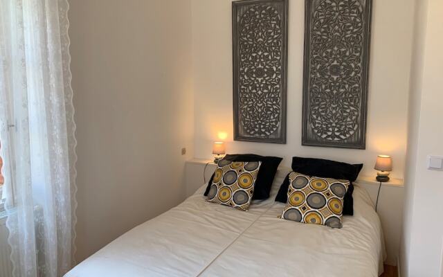 Pretty Holiday Home With Terrace, Garden, Barbecue, Veranda