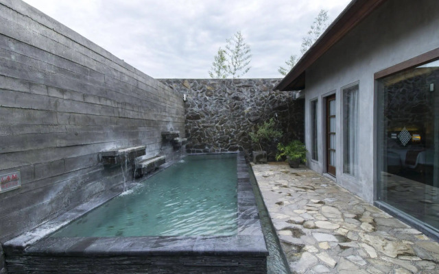 Bracha Villas
