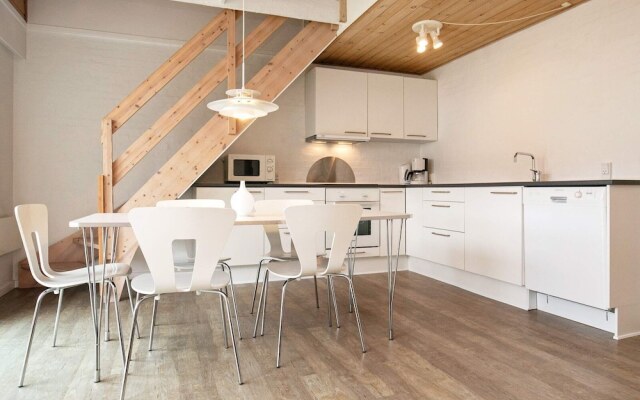 10 Person Holiday Home on a Holiday Park