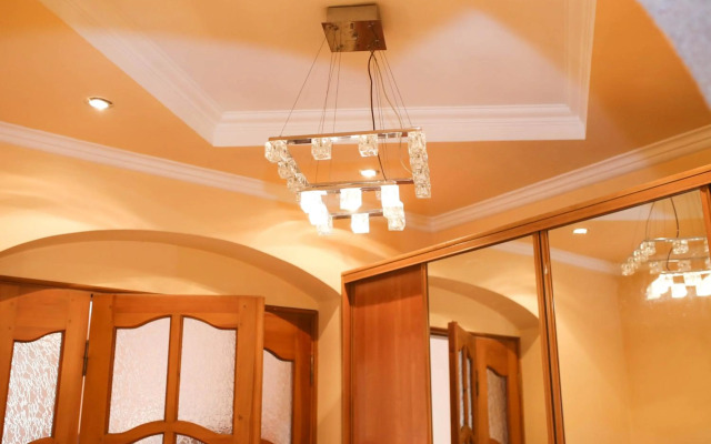 Apartment near St. Elizabeth Church