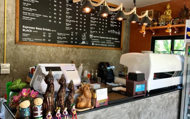 River Hill Side Resort