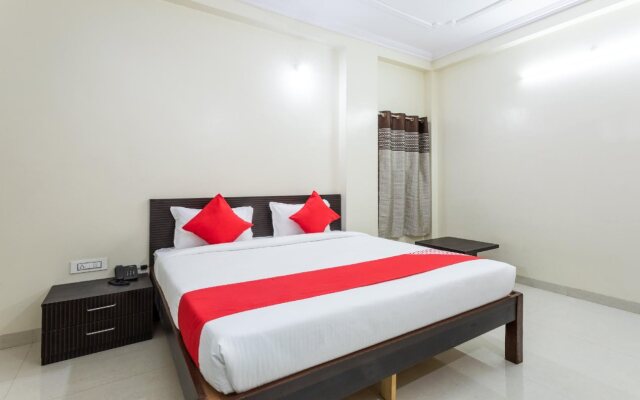 Om Gulmohar Avenue By OYO Rooms