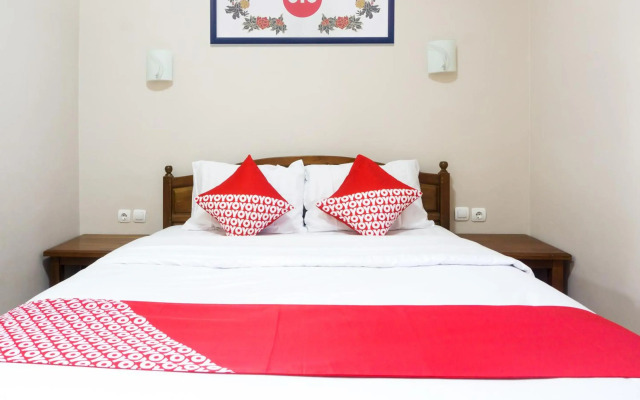 Super OYO 942 Srikandi Hotel