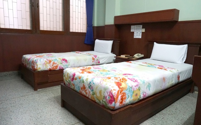Nakornping Hotel