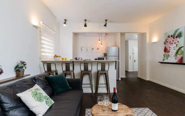 Arlo by TLV2RENT