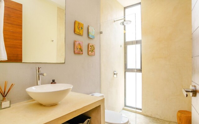 Magazine-worthy Villa Ponderosa with Private Pool & Gated Area