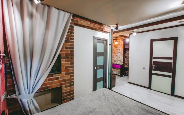 Апартаменты на улице Челюскинцев 101Б