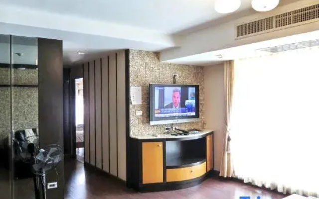 Short-Term Rental Allowed - 7A Downtown BKK Serviced Apartment
